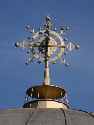 Cross atop the 20th-century Cathedral of Tsion Maryam