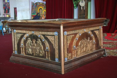 Depiction of the Ark of the Covenant in the Cathedral of Tsion Maryam