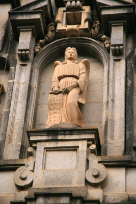 A statute on the exterior of Kiddist Selassie