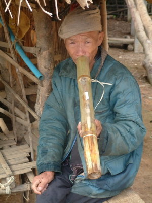 Traditional Smoking Apparatus