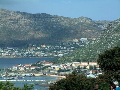 Suburbs of Cape Town line False Bay