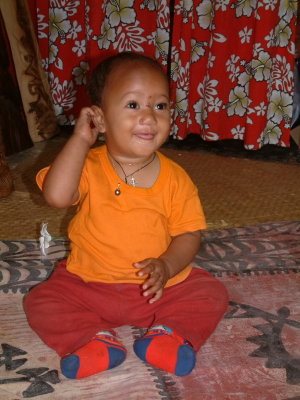 An adorable Tongan child in Neiafu