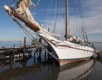 Derelict skipjack, Deal Island, Maryland