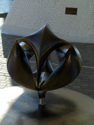 PB300038.Sculptur-r8.jpg