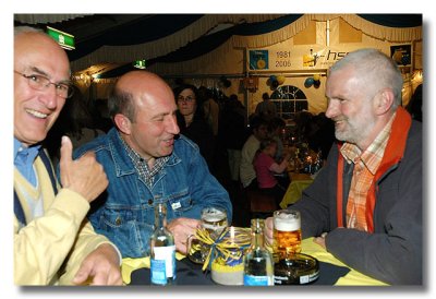Werner Mller und Udo Litzenburger mit Alttrainer Thielen