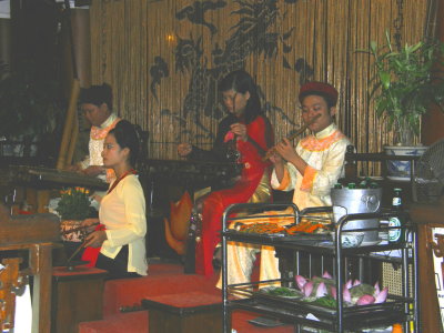 Dinh Lang Restaurant