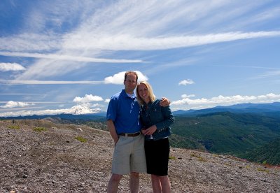 Erin and I with Mt Rainier.jpg