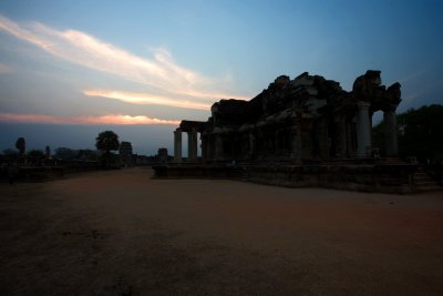 Angkor Wat (Facing the Entrance) - Sunsetting