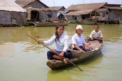 Lake Tonle Sap (2 km to row to school)