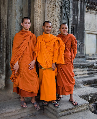 Angkor Wat - Thanks for posing, guys!