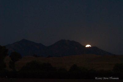 Moonset over Diablo