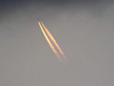 Red contrail