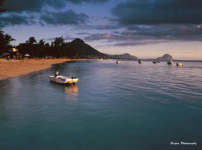 MauritiusSunset_1.jpg