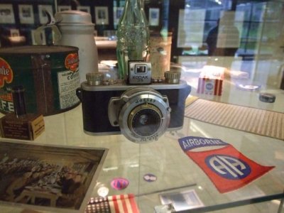 1662 Kodak camera