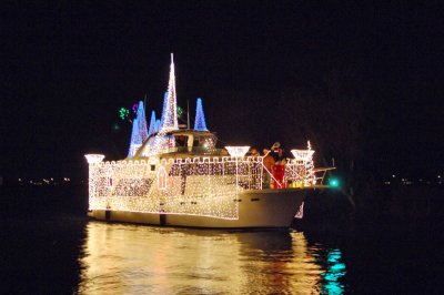 DBYC Lighted Boat Parade 14