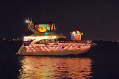 DBYC Lighted Boat Parade 24