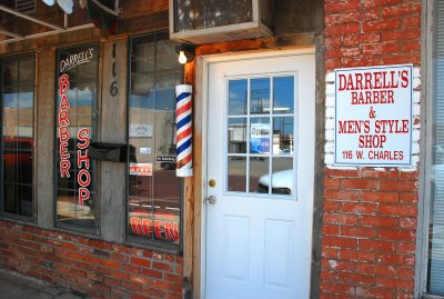 DARRELL'S BARBER SHOP-DSC_00211.jpg