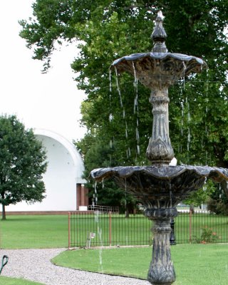 FountainBandShell2.jpg