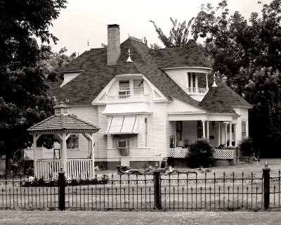 Crump House Wynnewood.jpg