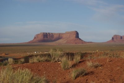 Navaho still live here, Monument Valley