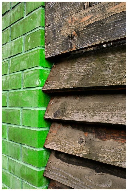 8th: fence