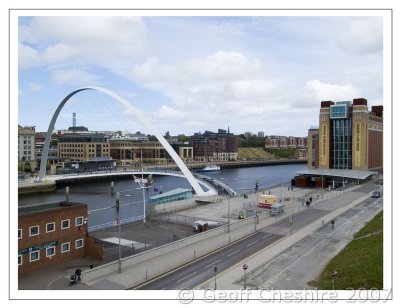 Gateshead Millennium Bridge & Baltic arts center