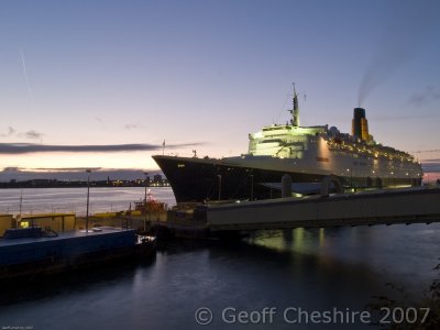 QE2 at Liverpool