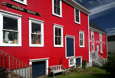 Lunenburg Outfitters