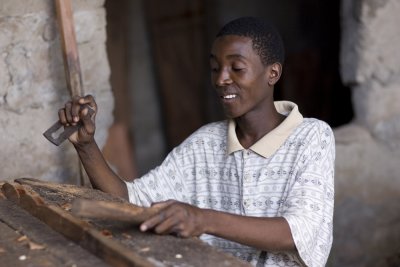 Carpenter Bagamoyo_w.jpg