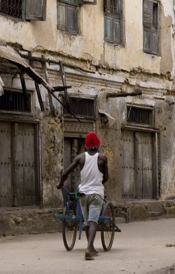 man and cart Bagamoyo_w.jpg