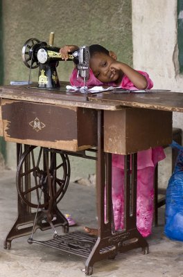 thinking of work Bagamoyo_w.jpg