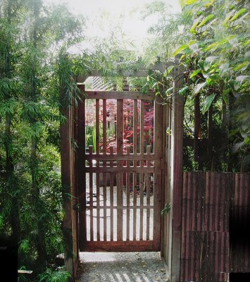 gate 2.jpg