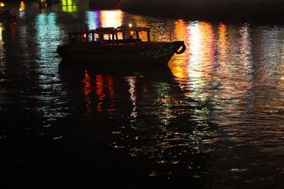 19-09-07 bum boat