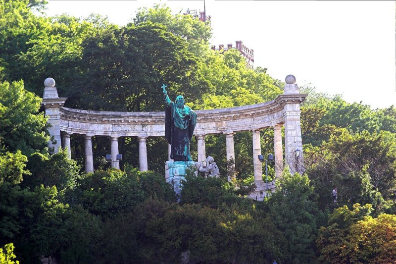 St. Gellrt Monument