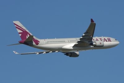 Qatar Airways   Airbus A330-200   A7-ACJ