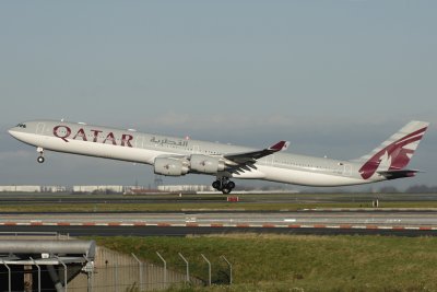 Qatar Airways   Airbus A340-600   A7-AGA