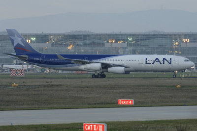LAN    Airbus A340-300   CC-CQC
