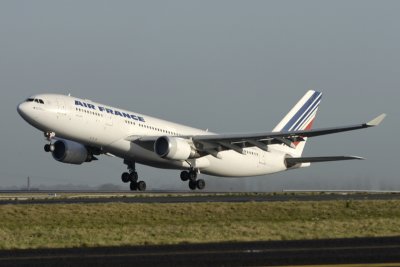 Air France   Airbus A330-200   F-GZCG