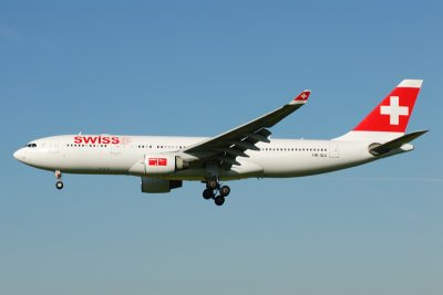 Swiss   Airbus A330-200  HB-IQA
