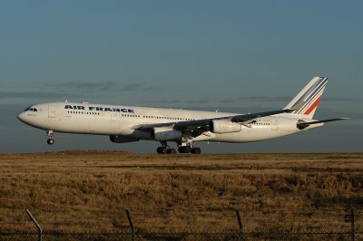 Air France   Airbus A340-300   F-GLZS