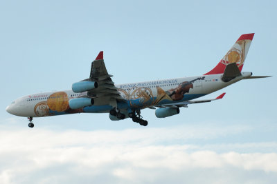 Austrian Airlines Airbus A340-300 OE-LAL Philharmoniker
