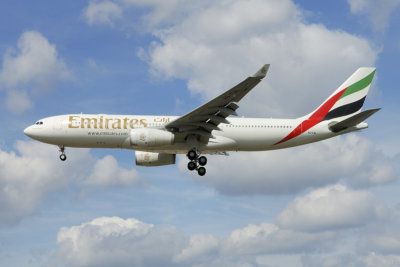 Emirates   Airbus A330-200   A6-EAL