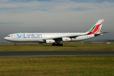 Sri Lankan  Airbus A340-300  4R-ADE
