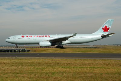 Air Canada  Airbus A330-300  C-GFAJ