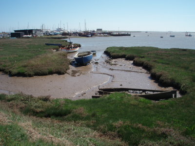 Low tide at Slaughden Quay
