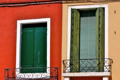 Neighbours, 1 shady