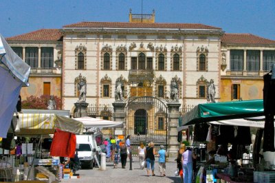 an Andrea Palladio vila on the market
