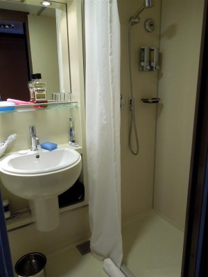 The bathroom - roomier than most ships