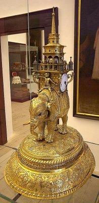 Golden Elephant Clock