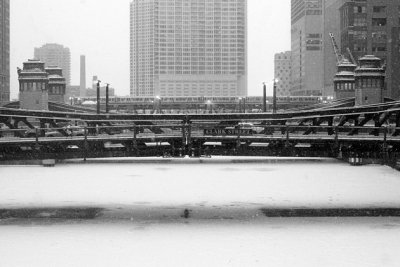 Frozen Chicago River (FEB06)